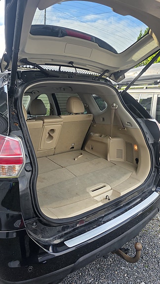 Nissan X-Trail 8 of 20