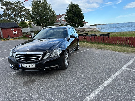 Mercedes-Benz E200 d 6 of 30