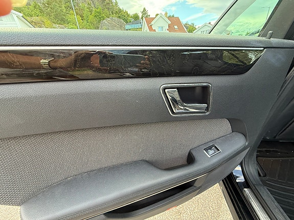 Mercedes-Benz E200 d 21 of 30