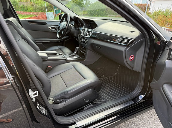 Mercedes-Benz E200 d 15 of 30