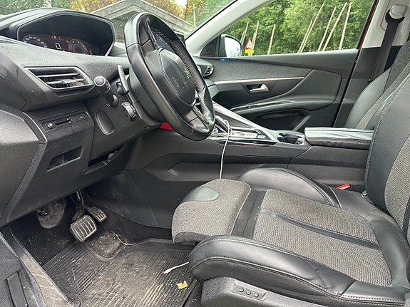 Peugeot 3008 12 of 14