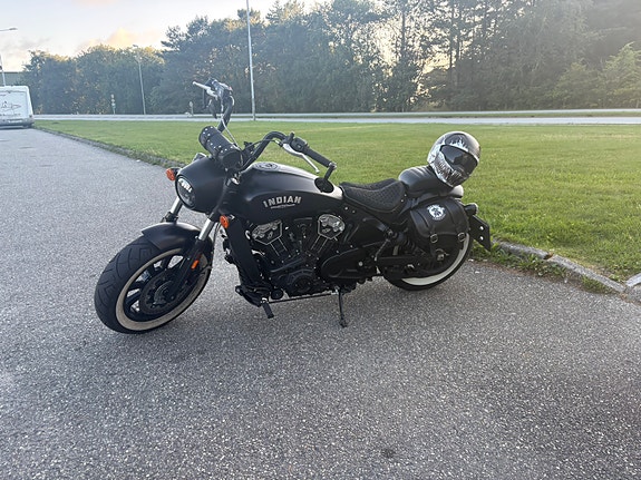 INDIAN Scout Bobber ABS 3 of 6
