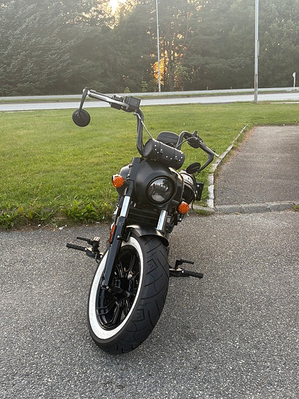 INDIAN Scout Bobber ABS 4 of 6