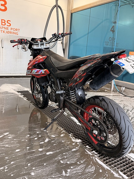 Aprilia SX 125 Super Motard 12 of 22