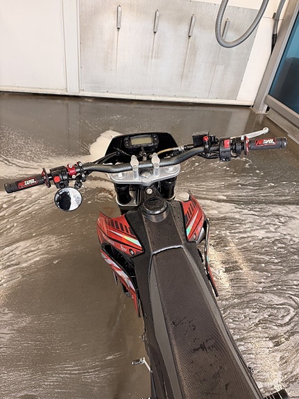 Aprilia SX 125 Super Motard 4 of 22