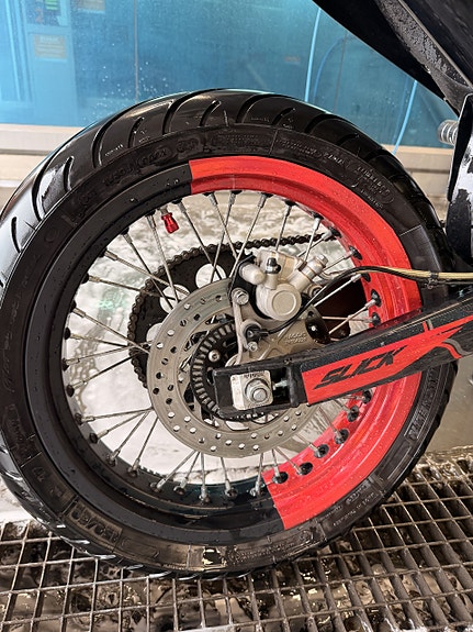 Aprilia SX 125 Super Motard 7 of 22