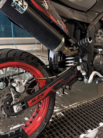 Aprilia SX 125 Super Motard 18 of 22