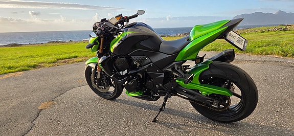 Kawasaki Z 750 R 8 of 25