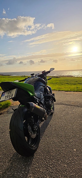 Kawasaki Z 750 R 6 of 25