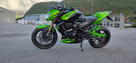 Kawasaki Z 750 R 18 of 25