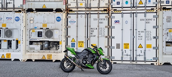 Kawasaki Z 750 R 2 of 25