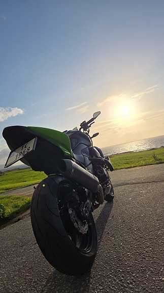 Kawasaki Z 750 R 12 of 25