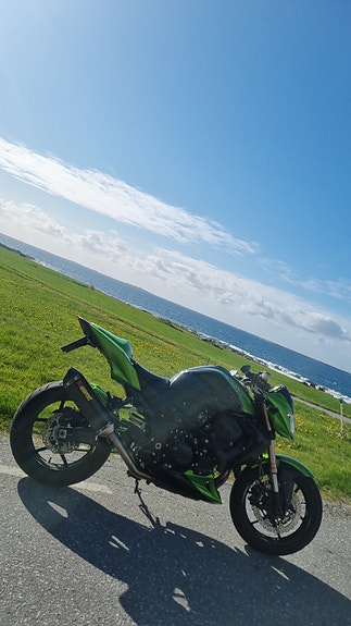 Kawasaki Z 750 R 25 of 25