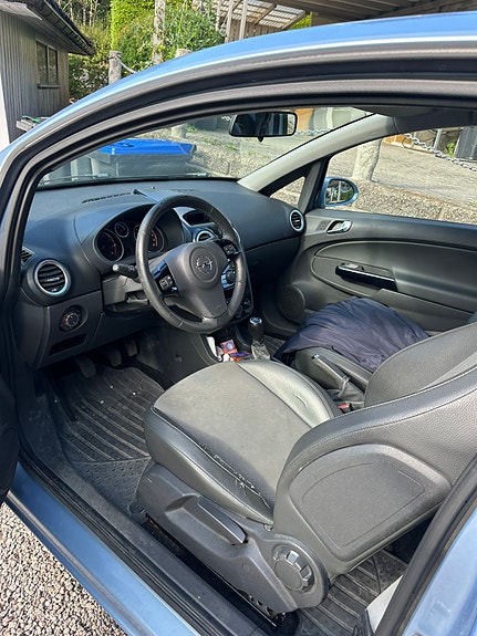 Opel Corsa 8 of 10