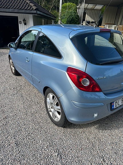 Opel Corsa 4 of 10