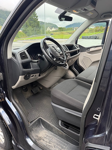 Volkswagen Transporter 4 of 12