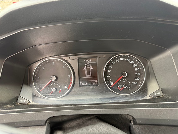 Volkswagen Transporter 7 of 12