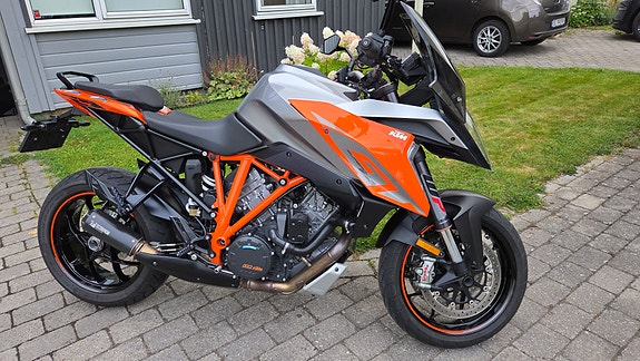 KTM 1290 Super Duke GT 5 of 15