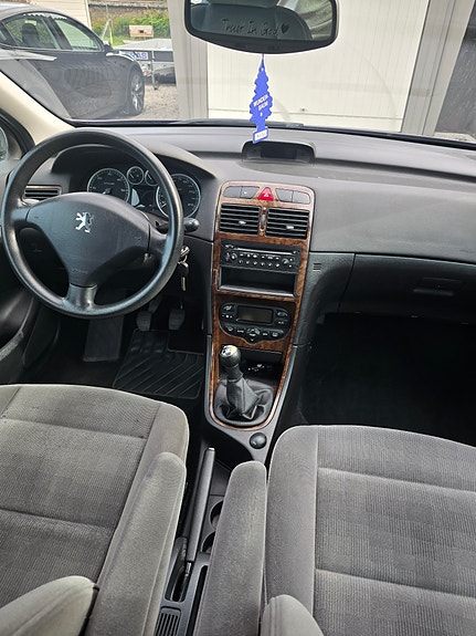 Peugeot 307 11 of 17