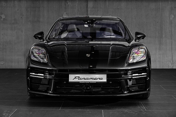 Porsche Panamera 18 of 30