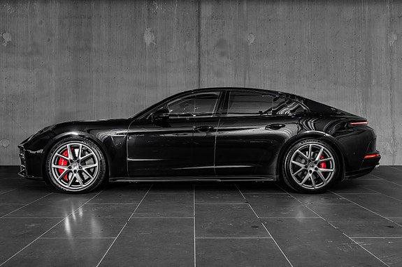 Porsche Panamera 3 of 30