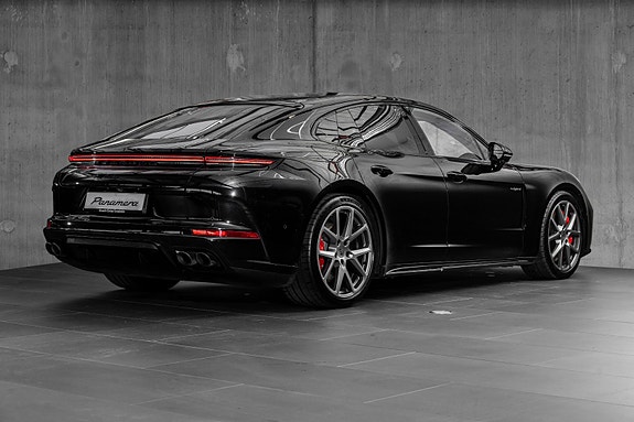 Porsche Panamera 13 of 30