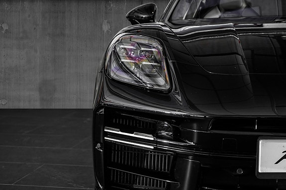 Porsche Panamera 19 of 30