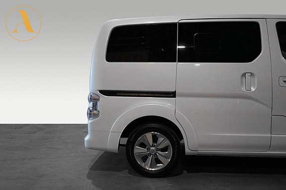 Nissan e-NV200 30 of 30