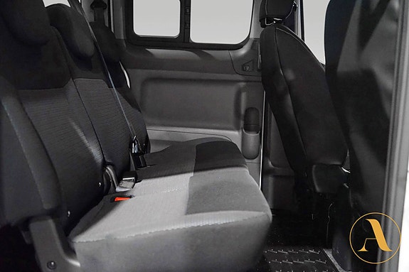 Nissan e-NV200 16 of 30