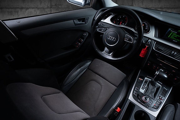 Audi A4 19 of 30