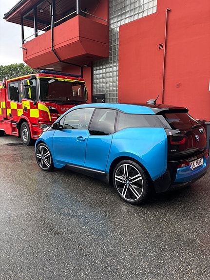 BMW i3 3 of 19