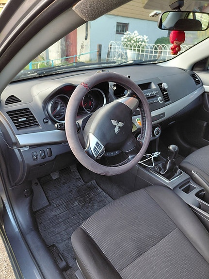 Mitsubishi Lancer 11 of 24