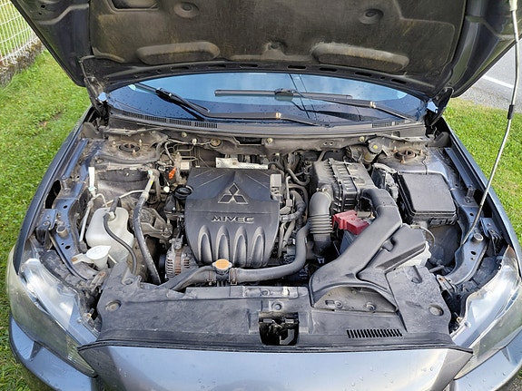 Mitsubishi Lancer 6 of 24