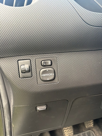 Toyota Urban Cruiser 6 of 17