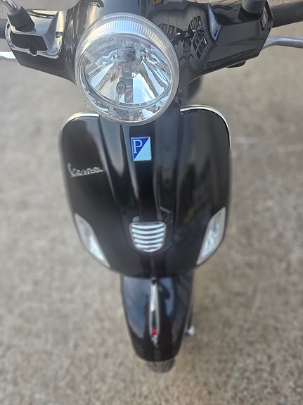 Vespa LX 50 5 of 7