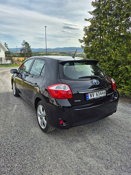 Toyota Auris 4 of 20