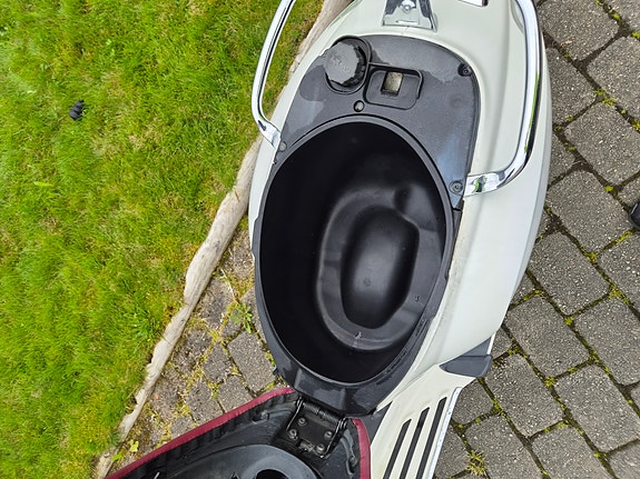 Vespa Primavera 50 5 of 7