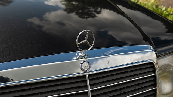 Mercedes-Benz 300 CE-24 20 of 27