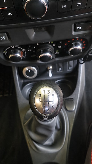 Dacia Duster 17 of 17