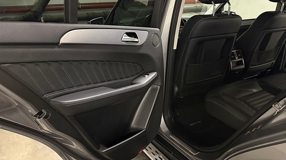 Mercedes-Benz GLE250 d 26 of 30
