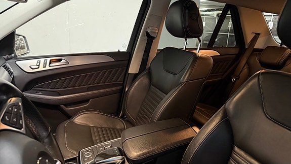 Mercedes-Benz GLE250 d 29 of 30