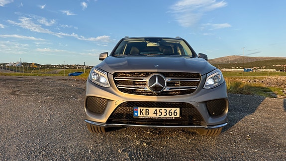 Mercedes-Benz GLE250 d 3 of 30