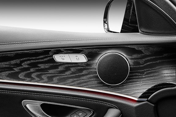 Mercedes-Benz E220 d 17 of 30