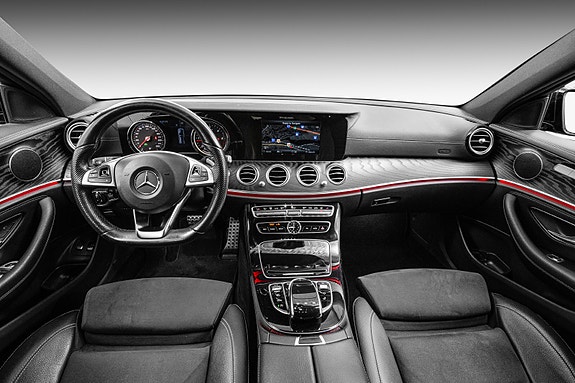 Mercedes-Benz E220 d 23 of 30