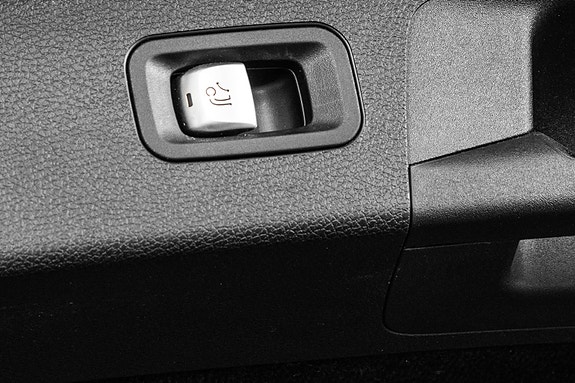 Mercedes-Benz E220 d 12 of 30