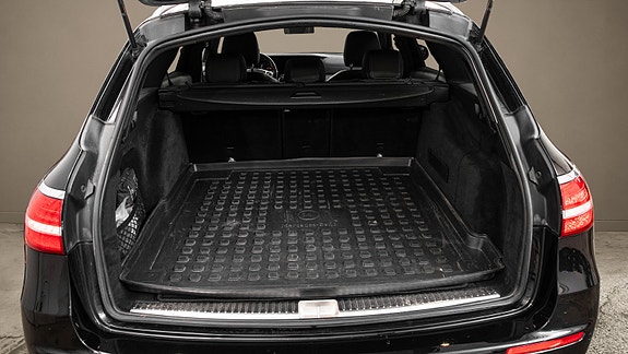 Mercedes-Benz E220 d 10 of 30