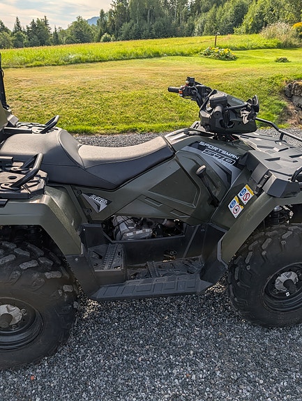 Polaris Sportsman 570 2 of 10