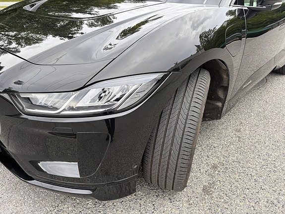 Jaguar I-PACE 6 of 30