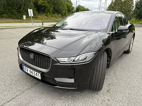 Jaguar I-PACE 2 of 30