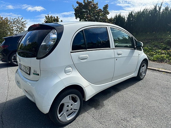 Mitsubishi i-Miev 3 of 18